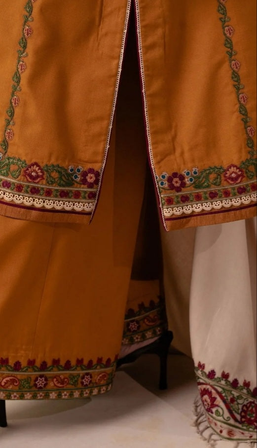 ZARA SHAHJAHAN KARANDI (ZW24-5A)