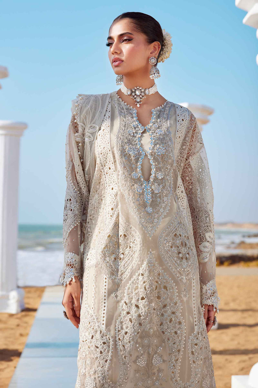 Maria B LAWN-25-09