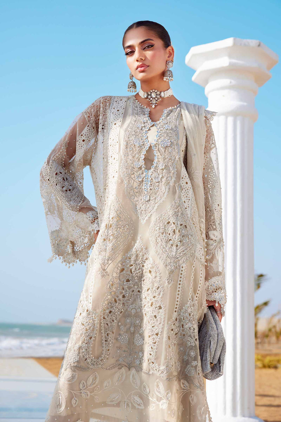 Maria B LAWN-25-09