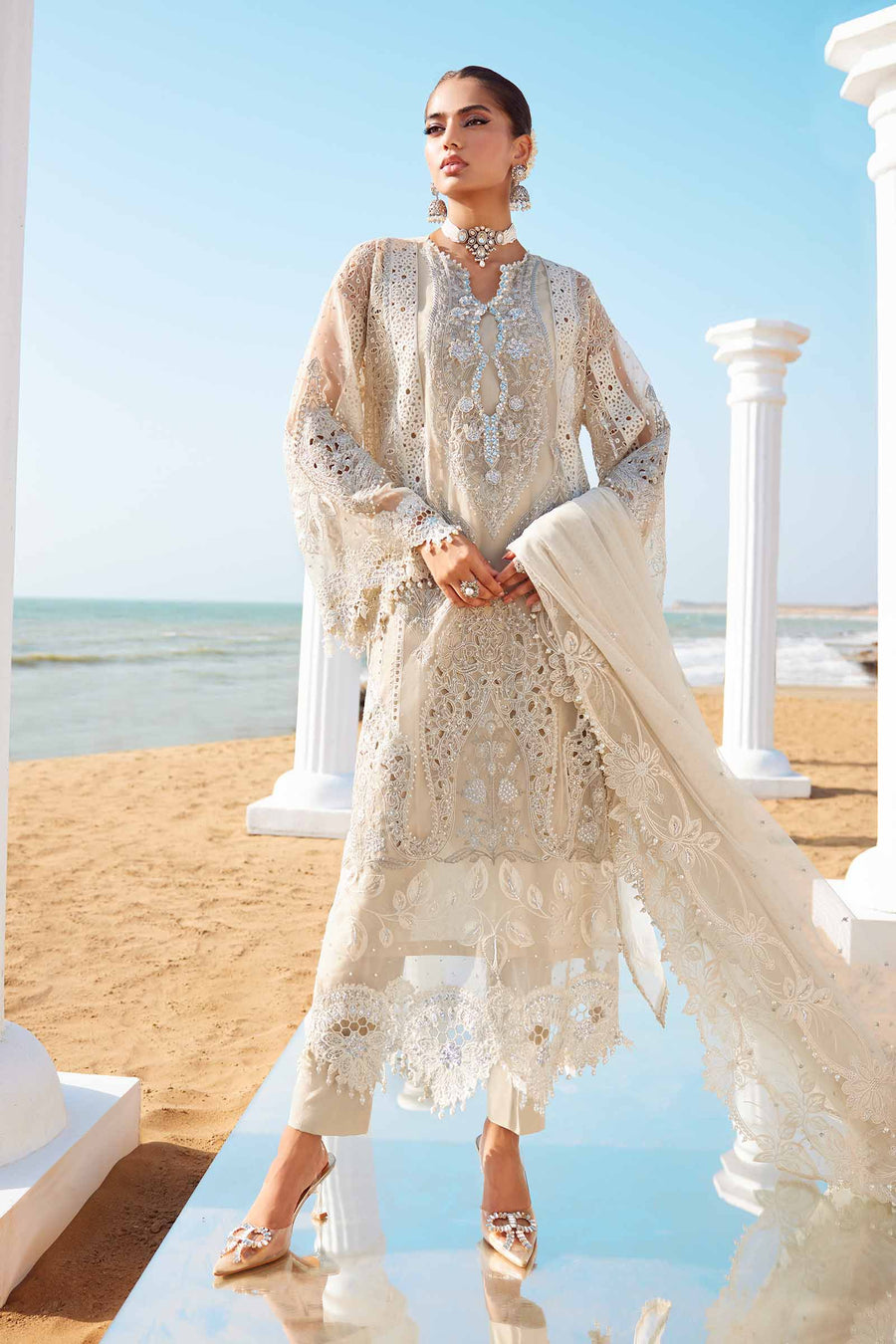 Maria B LAWN-25-09