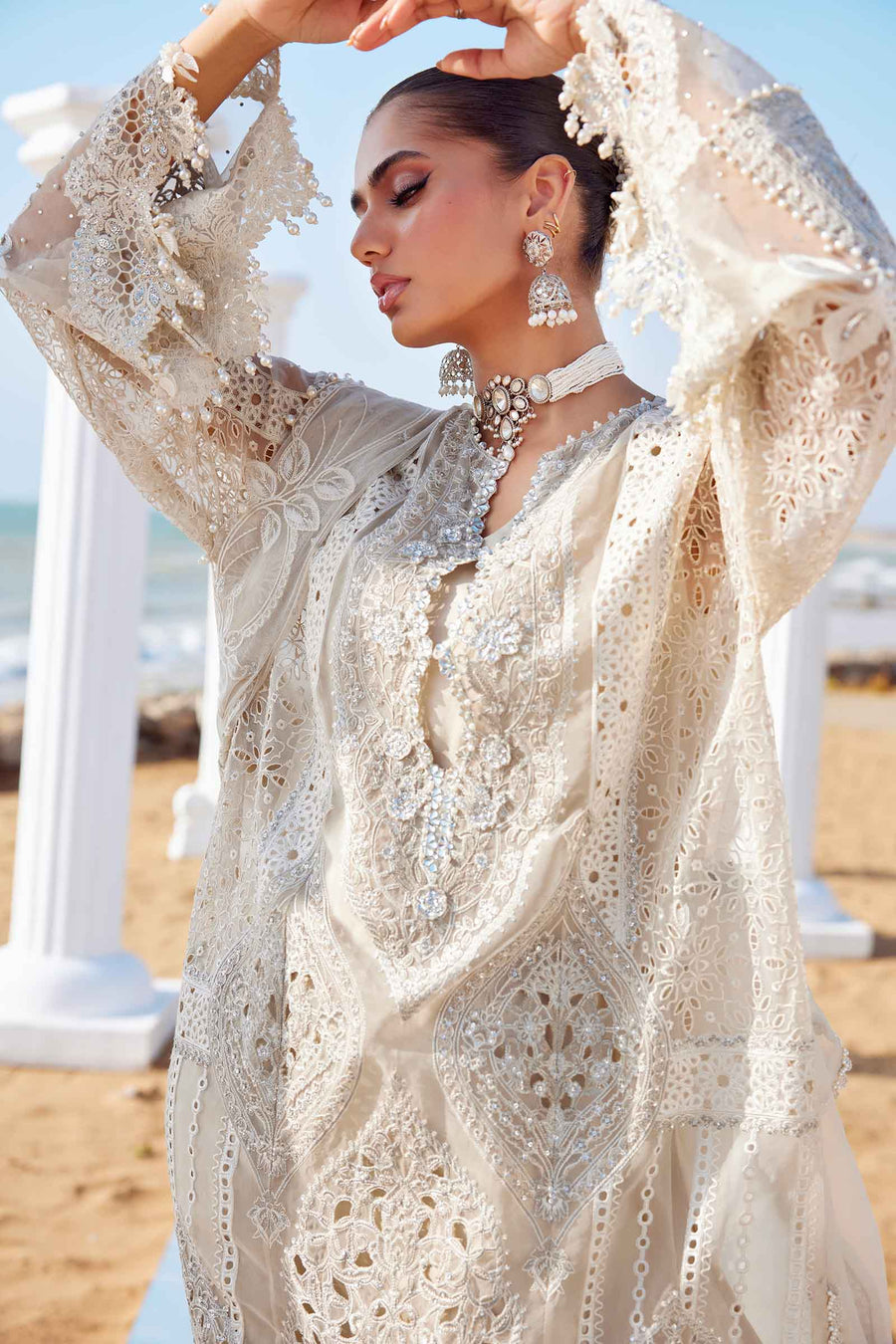 Maria B LAWN-25-09