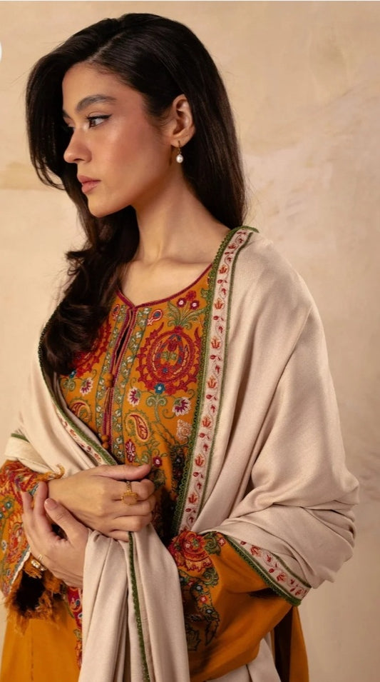 ZARA SHAHJAHAN KARANDI (ZW24-5A)