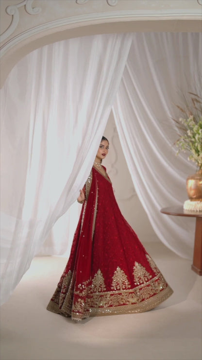 Gul Scarlet Wedding attire